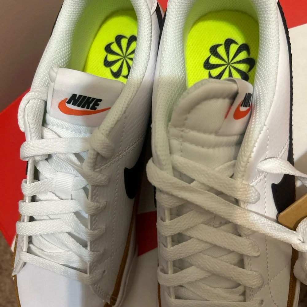 NEW!! Nike Court Legacy Sneakers Womens - Picture 10 of 11